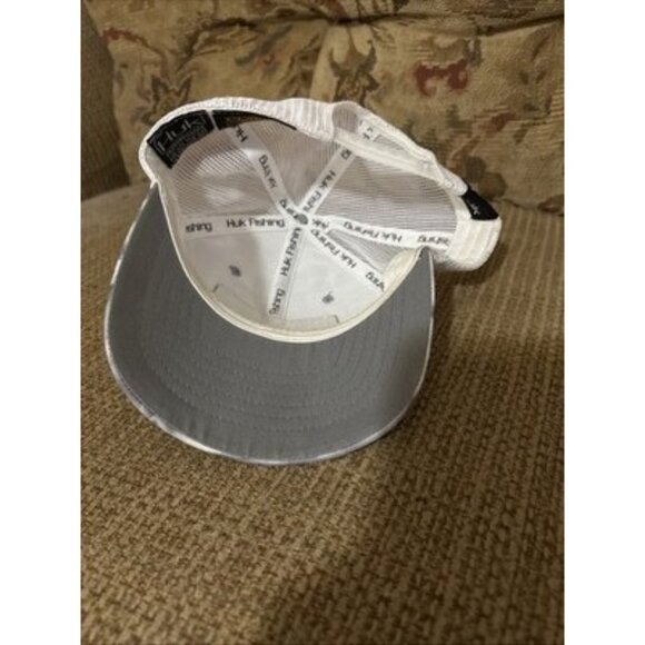 Huk Fishing Trucker Hat Snapback Camo Blue Gray Mesh Cap One Size Youth - Picture 2 of 5